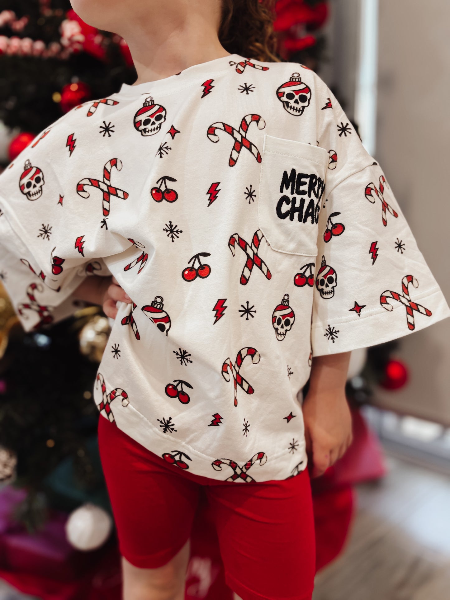 MERRY CHAOS TEE